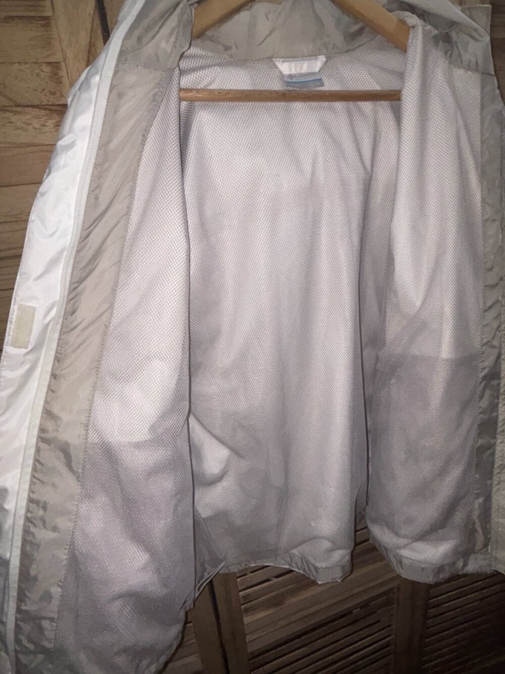 Columbia Women's White & Gray Hooded Rain Jacket Size M - Picture 5 of 10